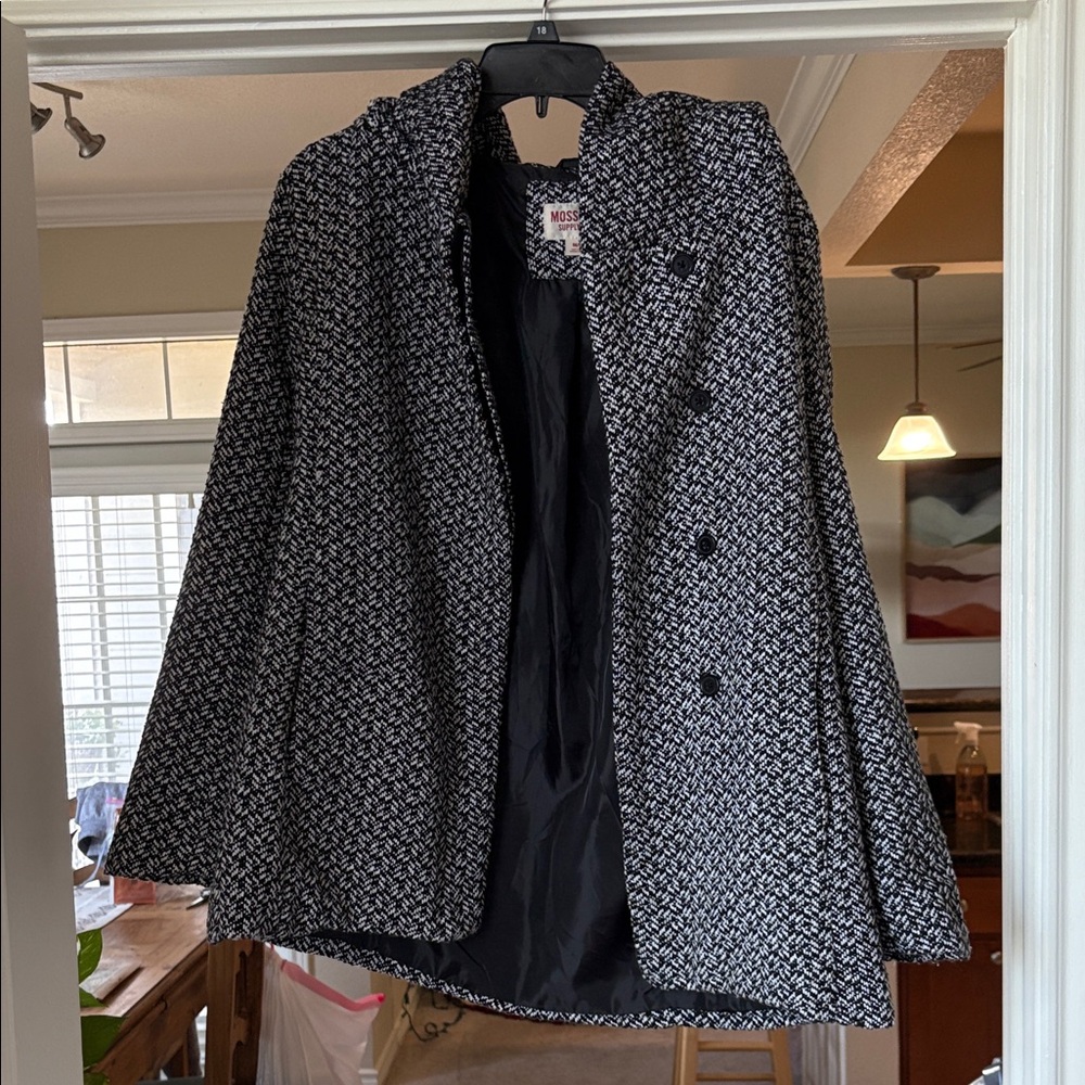 Black and White Patterned Coat